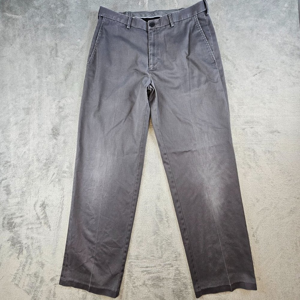 Haggar Clothing Khaki Pants Men's 34 Gray‎ Classic Fit No Iron Workwear Office